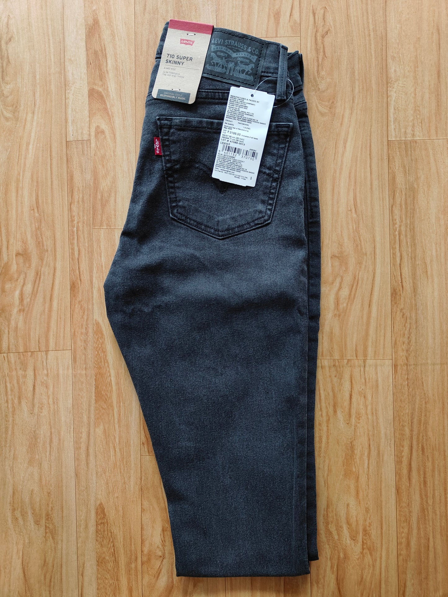 Levi's 710 Super Skinny Jeans for Women – Black