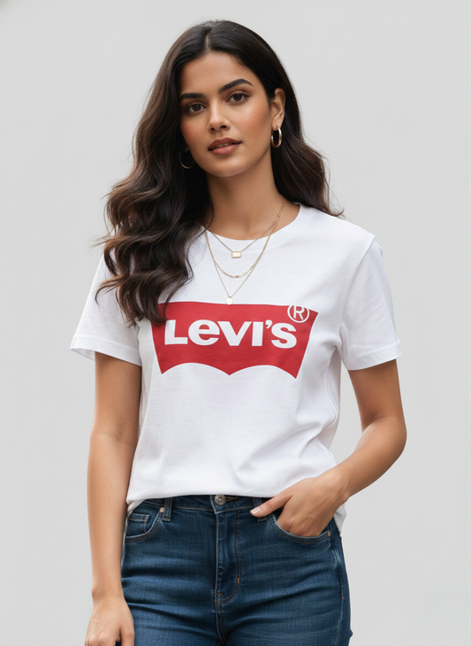 Levi’s Women’s White Batwing Logo T-Shirt | Classic Cotton Casual Tee