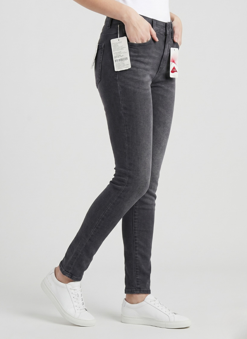 Levi's Women's 710 Super Skinny Jeans - Washed Black Stretch Denim