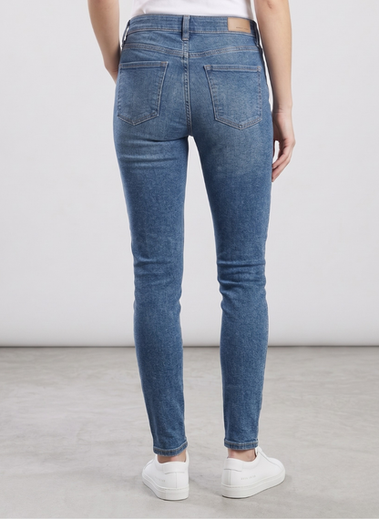 Levi's Women's 710 Super Skinny Jeans - Medium Indigo Wash Stretch Denim