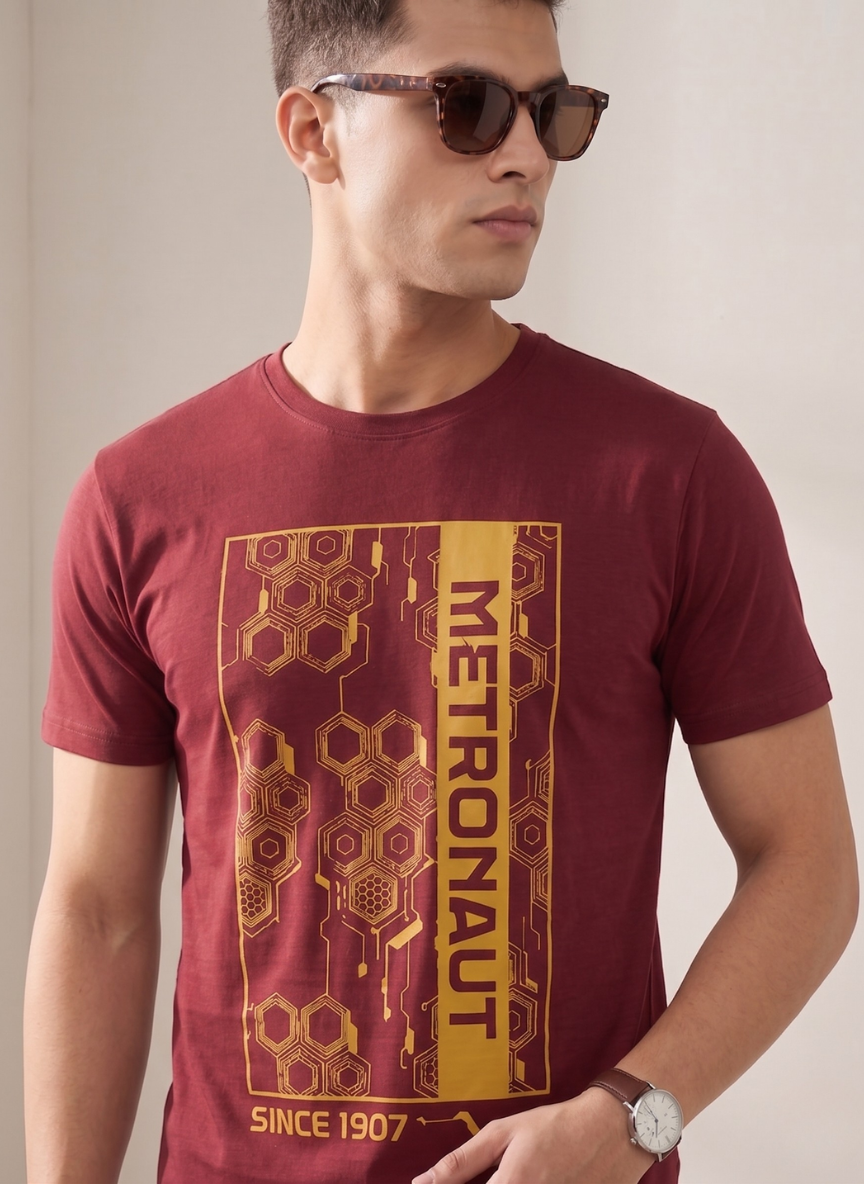 Metronaut Men's Maroon Graphic Print T-Shirt - Honeycomb Design