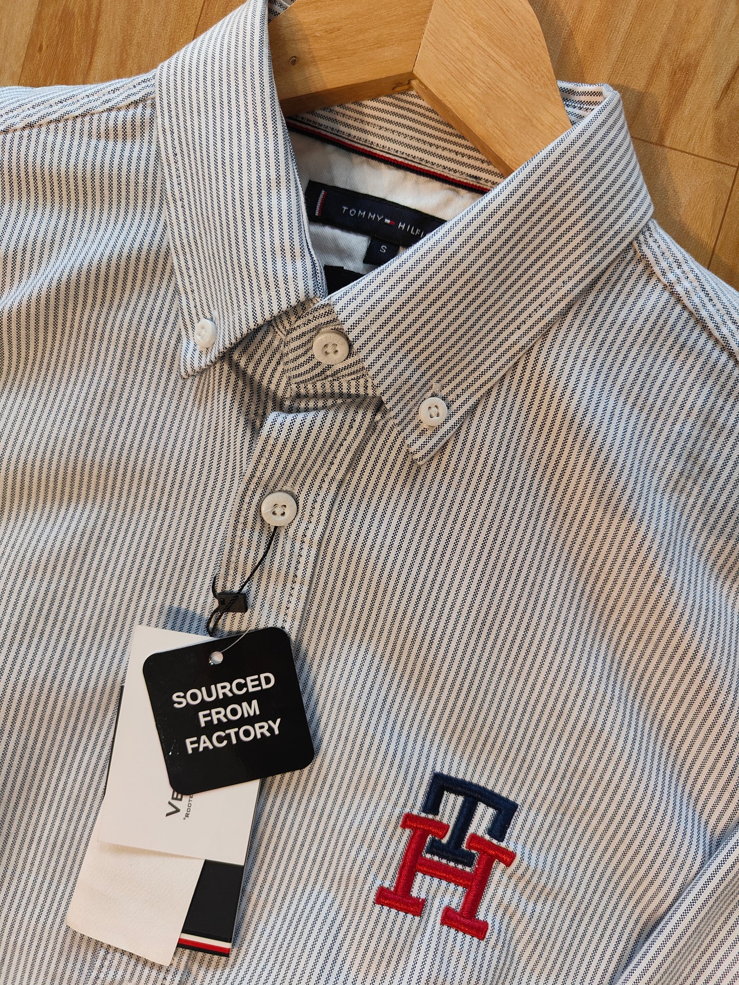 Tommy Hilfiger Men's Classic Striped Button-Down Shirt (Blue)