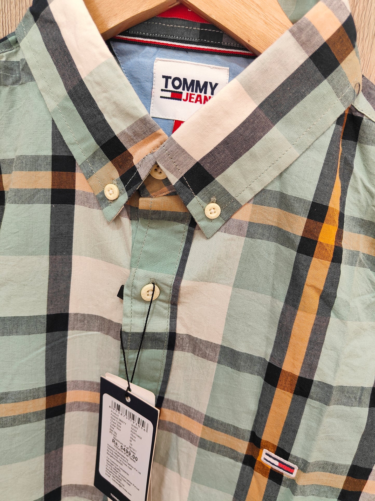 Tommy Hilfiger Men’s Button-Down Plaid Shirt –  Check (Mint Green)