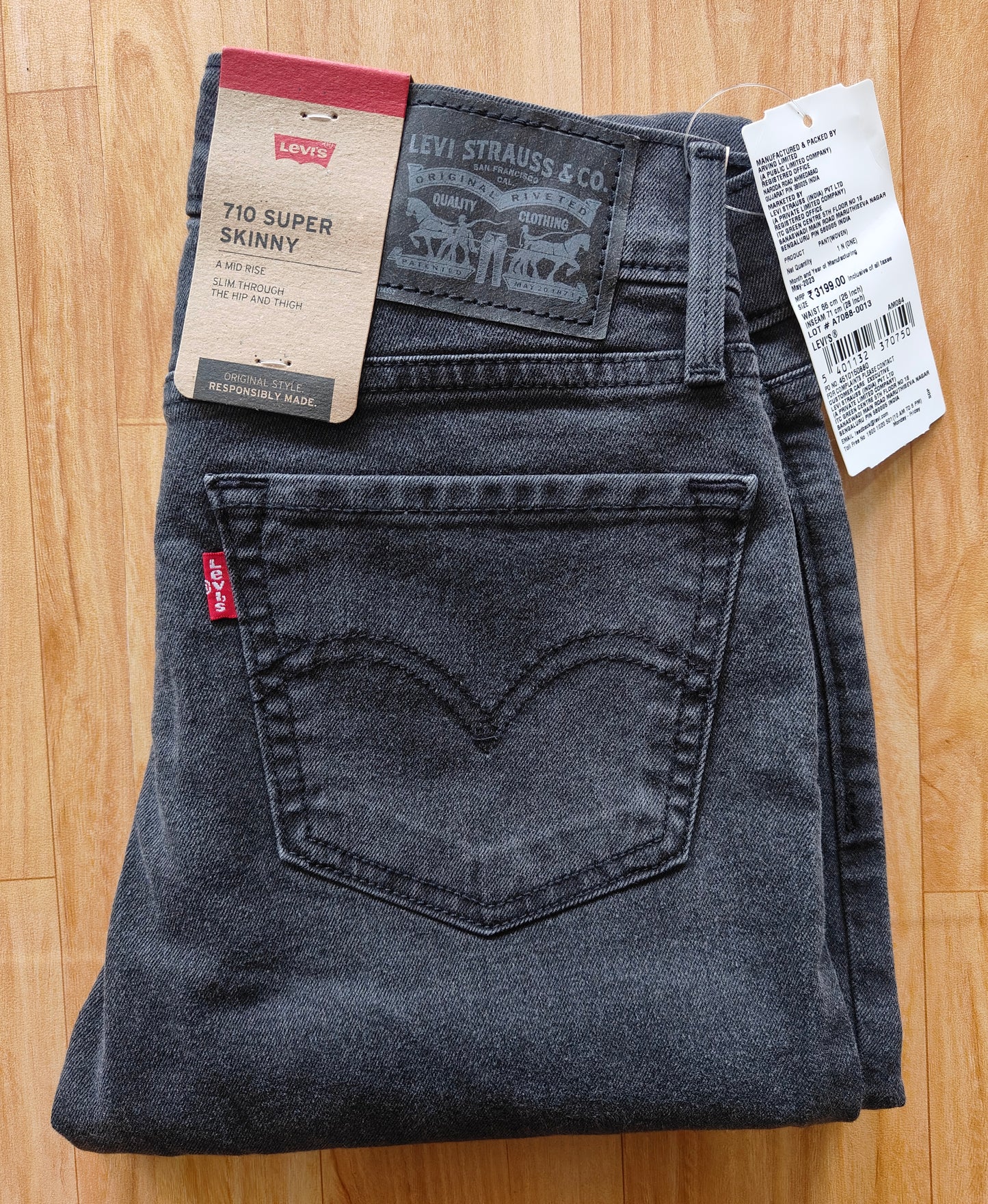 Levi's 710 Super Skinny Jeans for Women – Black
