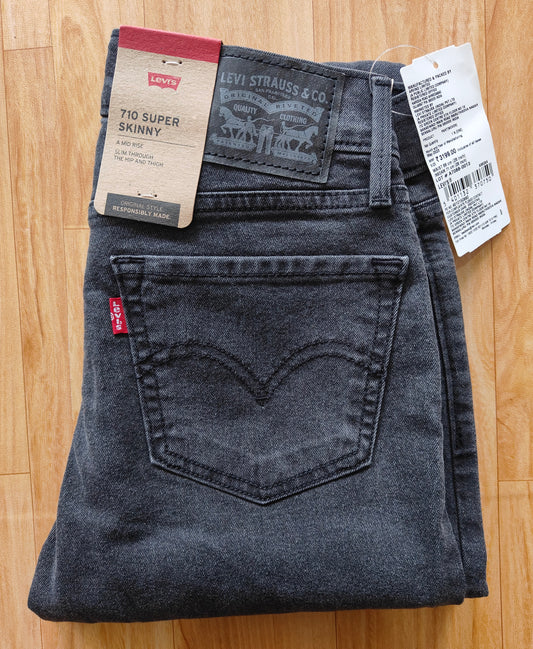 Levi's 710 Super Skinny Jeans for Women – Black