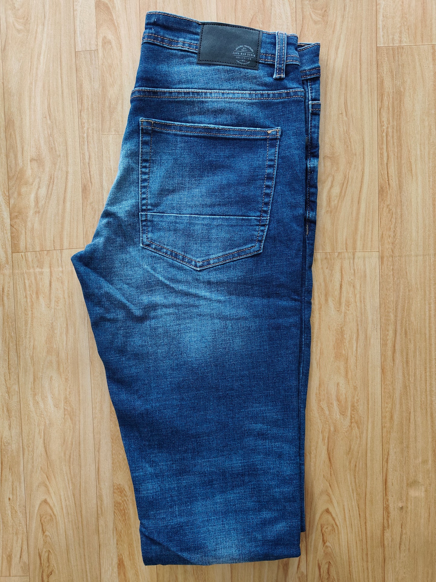 Zara Mens Distressed Jeans(Blue)