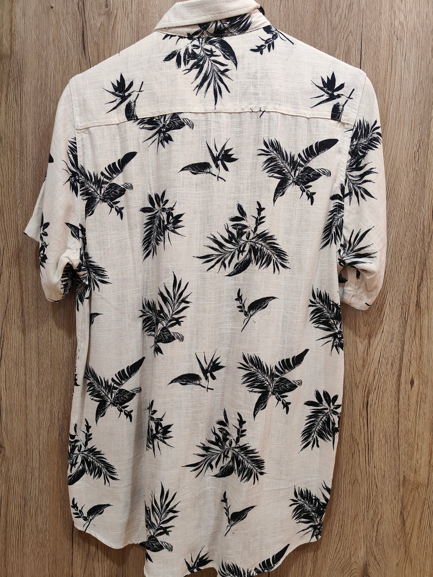 H&M Tropical Leaf Print Shirt (WHITE)