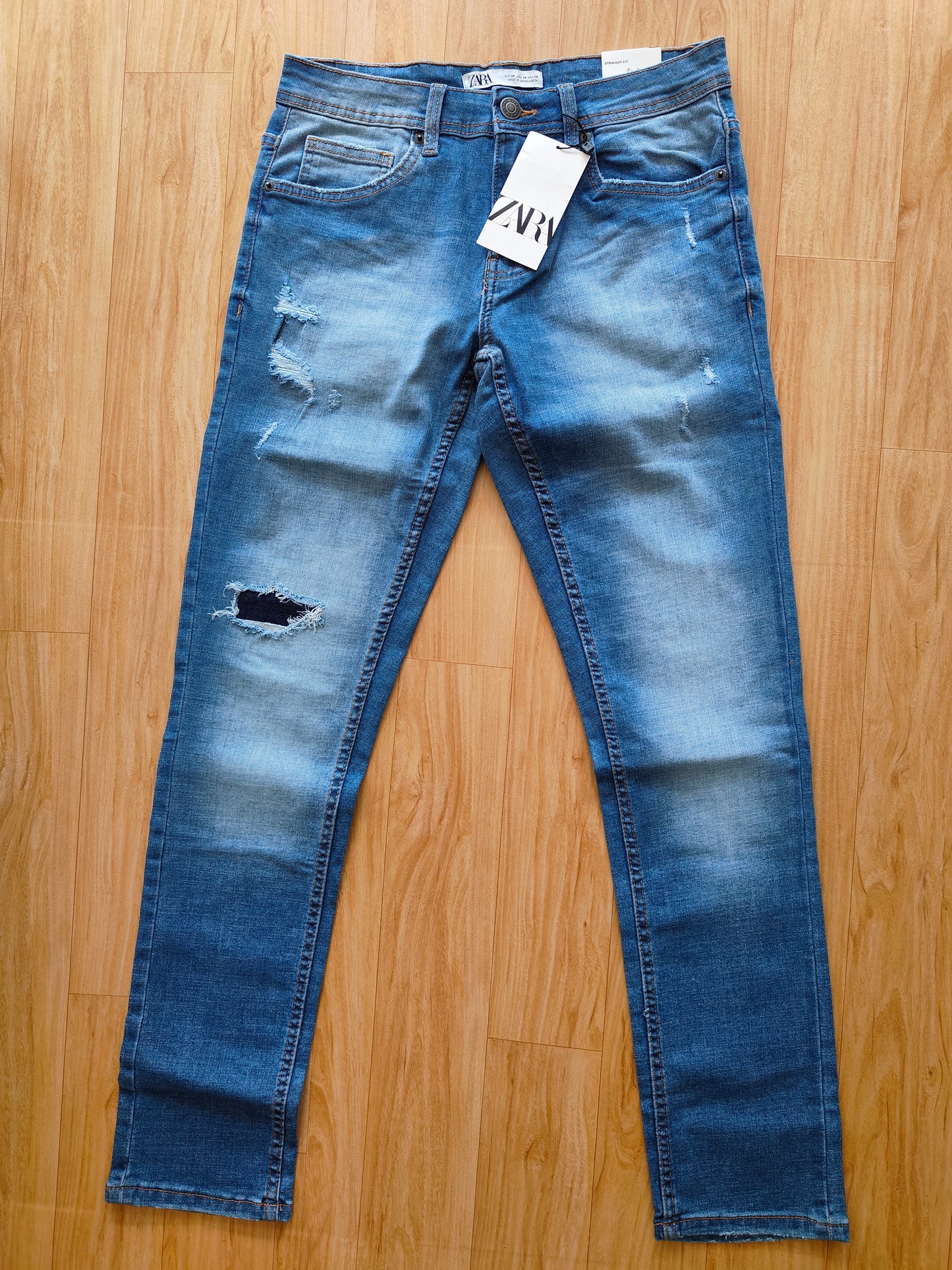 Zara Men's Distressed Jeans(light blue)